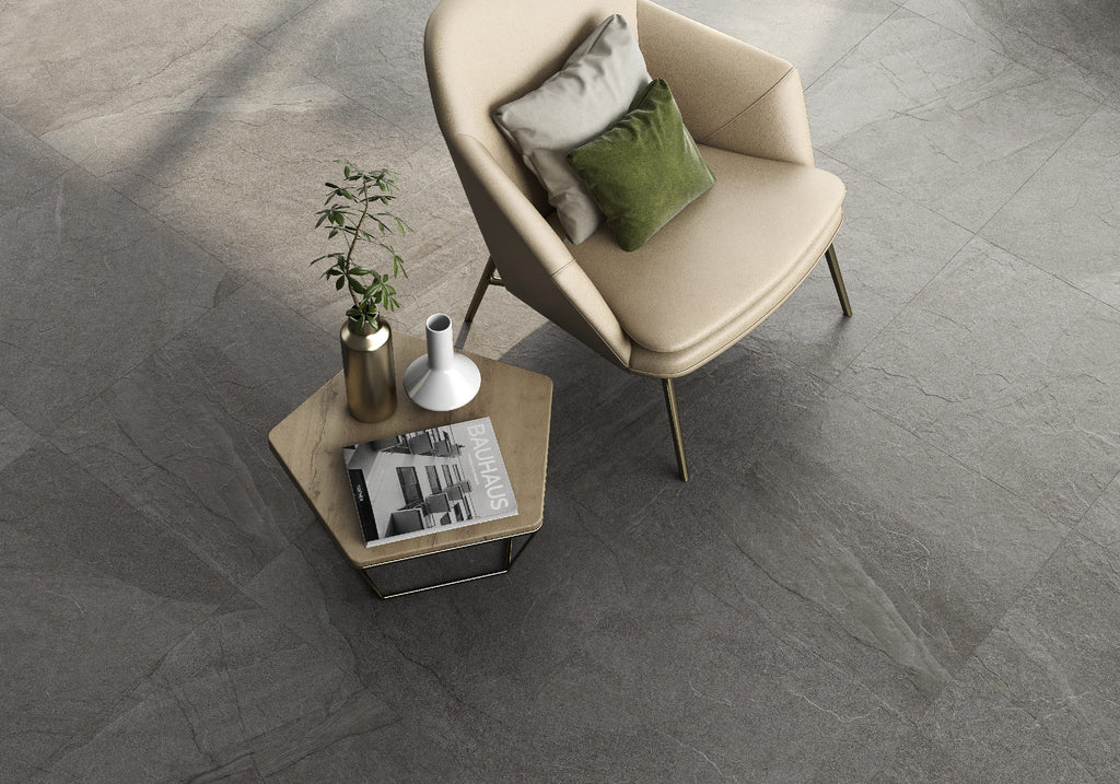 Halley Silver – 60 × 60 cm – Raumansicht